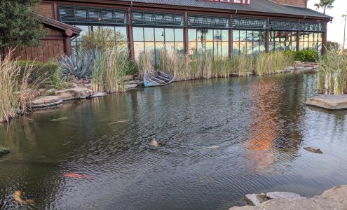 Bass Pro Shops/Cabela’s Boating Center