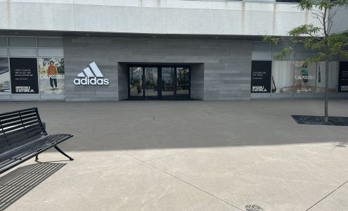 adidas Store Woodbridge