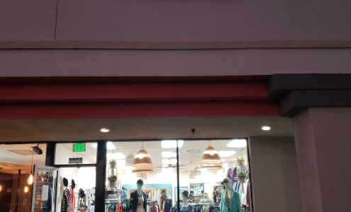 Serendipity HB Consignment Boutique