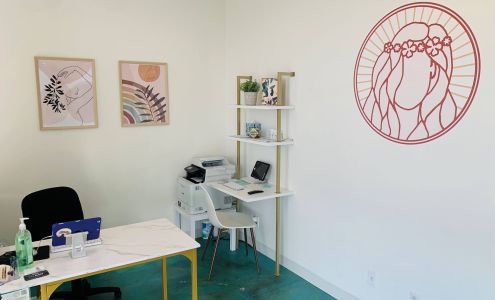 LIV. Pregnancy & Women's Wellness