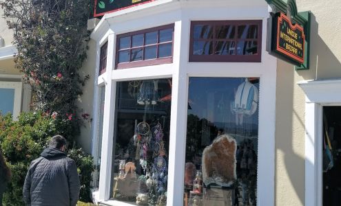 Unique International Bazaar