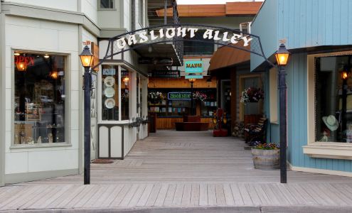 Gaslight Alley