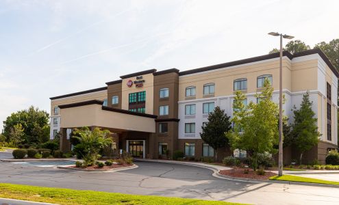 Best Western Plus North Savannah