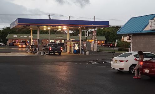 Riggins Gas Station Bridgeton