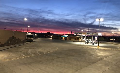 Running Man 2 Fuel Station Parker