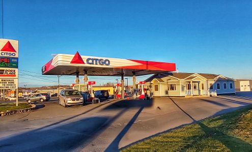 DOC's Place Presque Isle