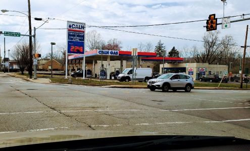 Caln Gas and Smoke Shop