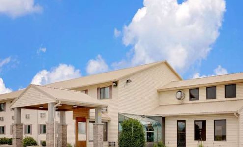 Super 8 by Wyndham Iowa Falls