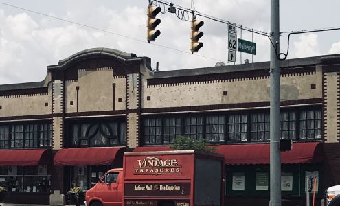 Vintage Treasures Antique Mall & Flea Emporium