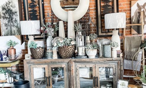 Real Deals On Home Decor & Boutique