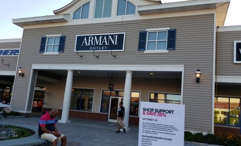Armani Outlet Premium Wrentham Village