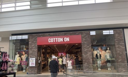 Cotton On Del Amo