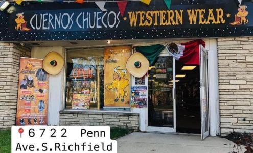 CUERNOS CHUECOS Richfield Llc