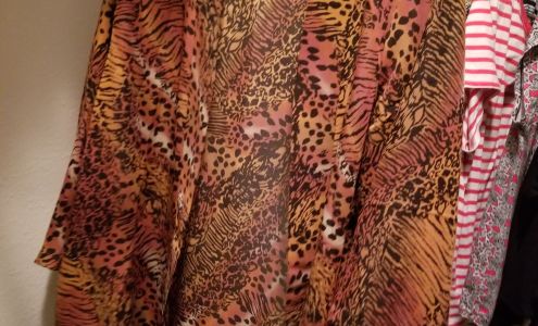 Red Tag Boutique Shop