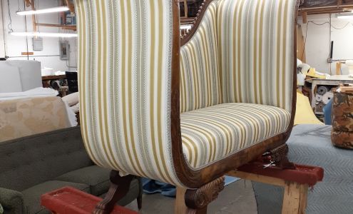Del's Upholstering Co