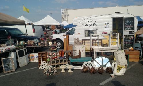 Long Beach Antique Market