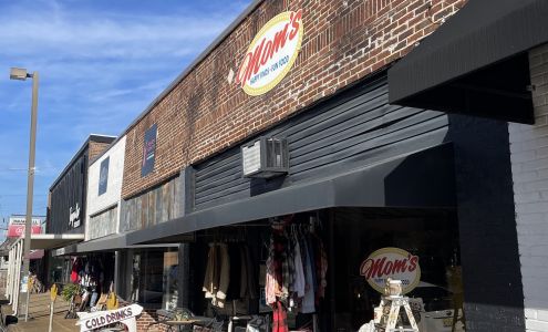 Mom's at Seven Points