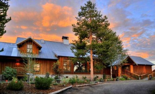 Henry's Fork Lodge & Restaurant Island Park