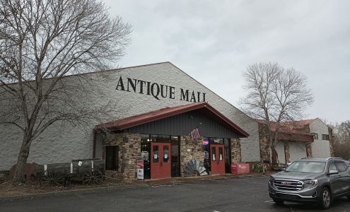 Green Olde Deal Antique Mall