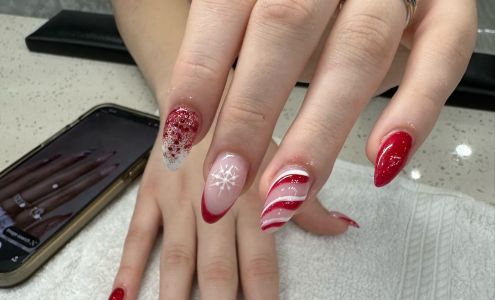 5th Nail Spa in Halls