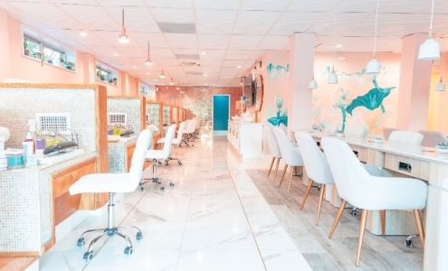 The Nail Place of Charleston