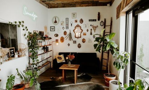 Smudge Salon 1725 S East St, Indianapolis Indiana 46225