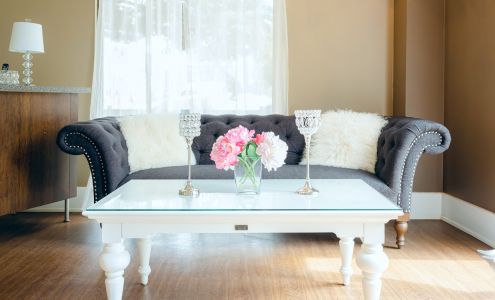 Blonde Brunette Hair Studio