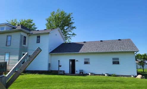 Roszman Roofing and Remodeling Inc