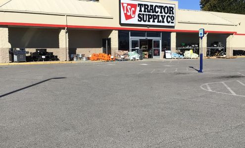 Tractor Supply De Motte