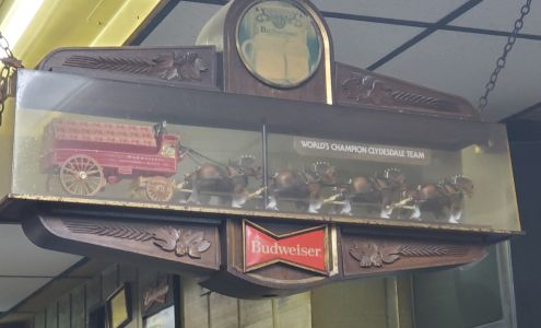 Big Reds Liquors Mount Sterling