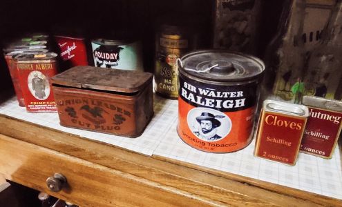 Rays Vintage Antique Market Clifton