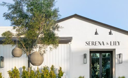 Serena & Lily Del Mar