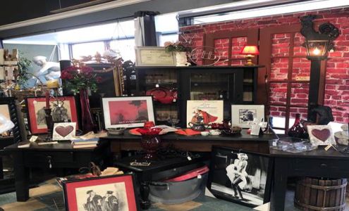 Little Shop Of Hoarders