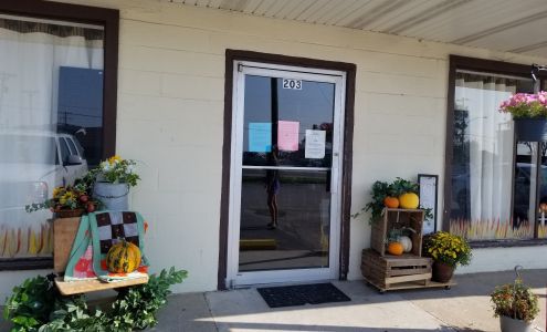 The Avant Garde'n Outlet