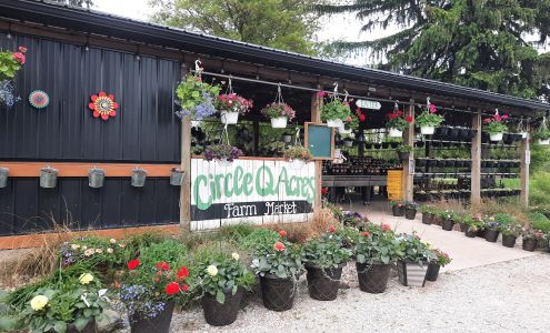 Circle Q Acres Farm Market 6320 IN-3, Wolcottville Indiana 46795