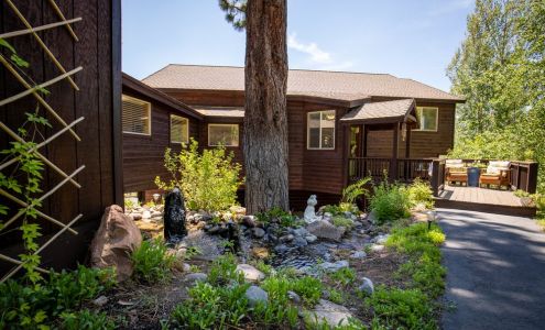 Stefanie Scapini, Realtor