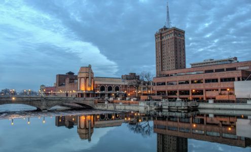 Leland Tower Apartments