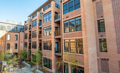 Shawanda Sold It Corp, Shawanda Robinson, Realtor - Village Premier Collection Maryland