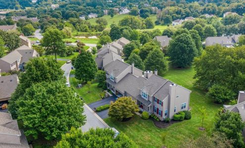 Michelle Duran RE/MAX Town & Country Realtor