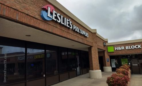 Leslie's