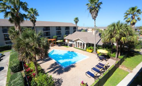 Driftwood Apartments