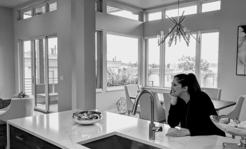 Julie Hall - Hall Real Estate Group