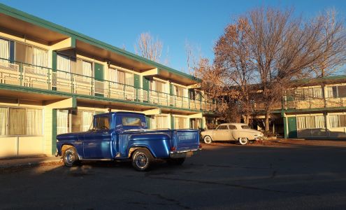Ambassador Motor Inn