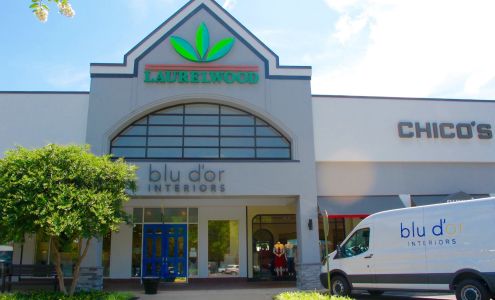 Laurelwood Shopping Center