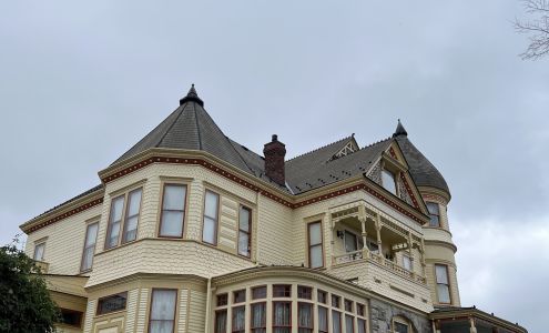 Queen Anne Mansion and Resort