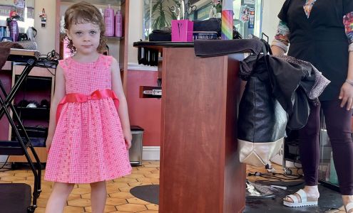 Latino's Hair Salon & Barber