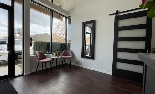 Beauty Bar Aesthetics