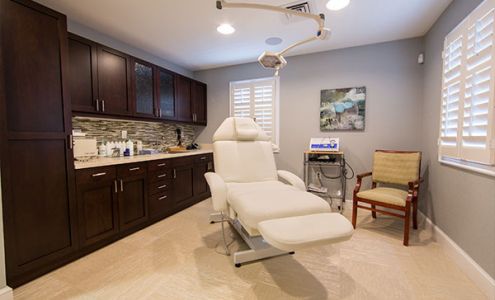 Allure Plastic Surgery Center