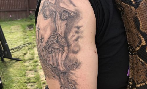 956 Latino Ink Studio