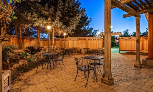 Best Western Plus Caldwell Inn & Suites